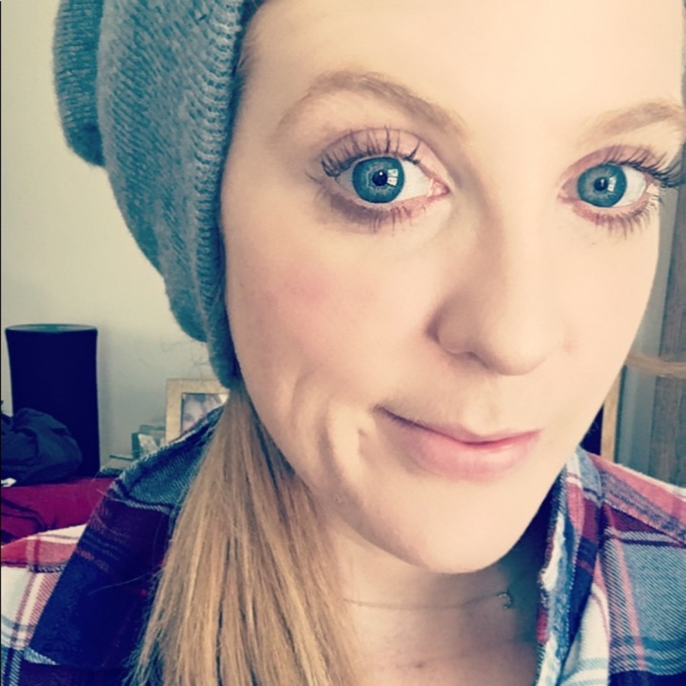Meet your Posher, Cassie